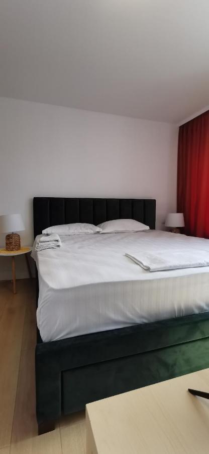 Hypnotique Otel Navodari Dış mekan fotoğraf