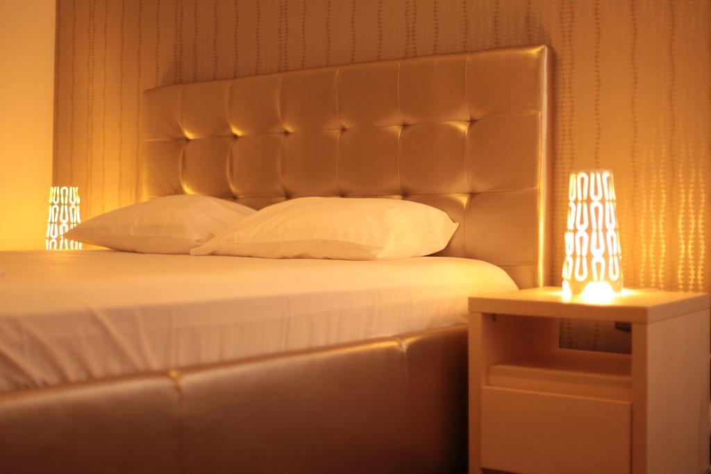 Hypnotique Otel Navodari Dış mekan fotoğraf