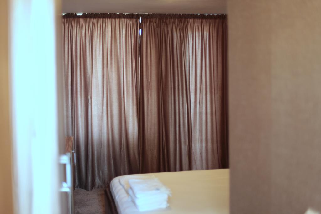 Hypnotique Otel Navodari Dış mekan fotoğraf