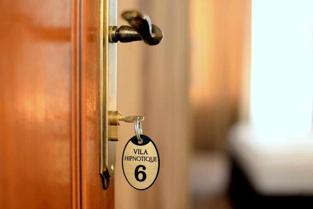 Hypnotique Otel Navodari Dış mekan fotoğraf