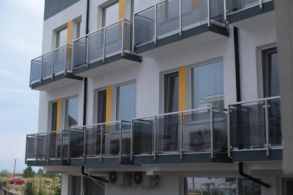 Hypnotique Otel Navodari Dış mekan fotoğraf